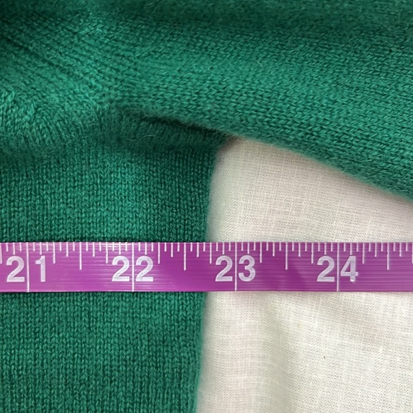 NEW J Crew Cashmere classic-fit crewneck sweater!!! - Picture 8 of 10